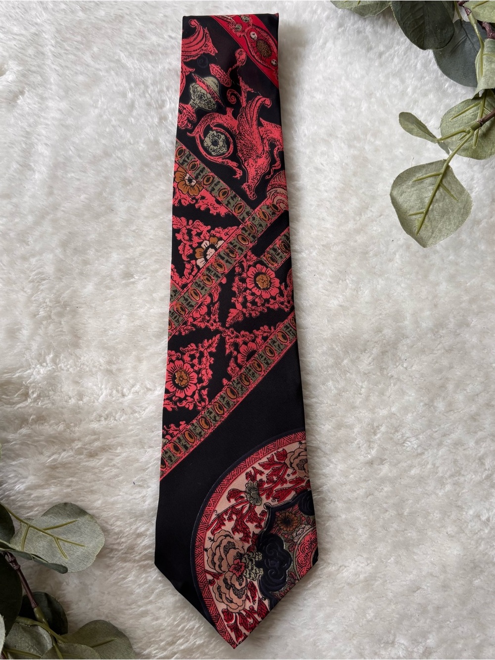 Kartika Chandra Bali l Black and Red Paisley Floral Men's Tie